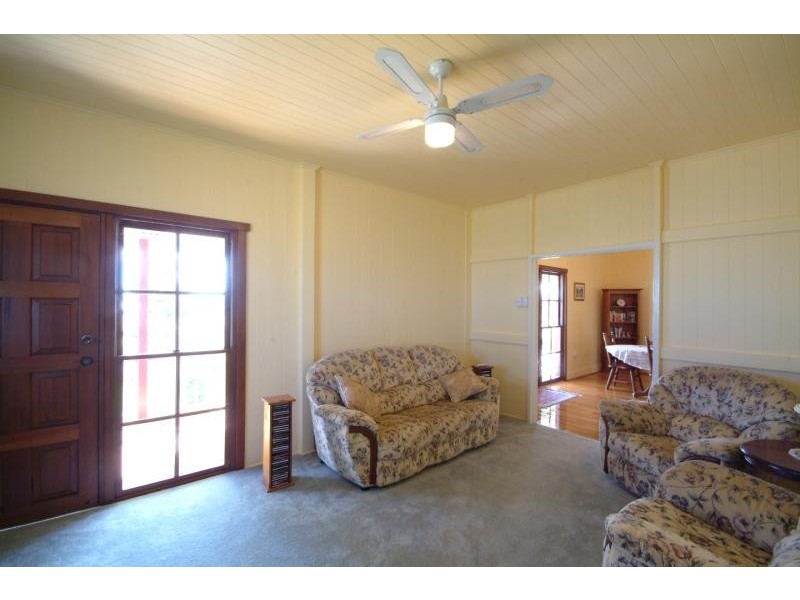 95 Cudmore Rd, Cambooya QLD 4358