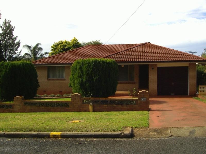 6 Diosma Street, Centenary Heights QLD 4350