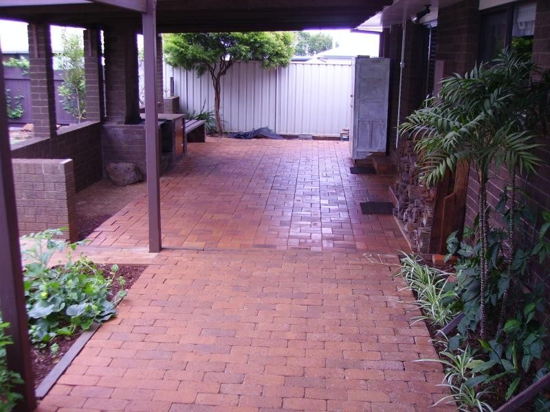 12 Terrica Street, Glenvale QLD 4350