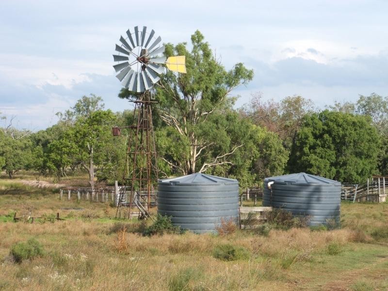 79 Brookvale Park Road, Oakey QLD 4401