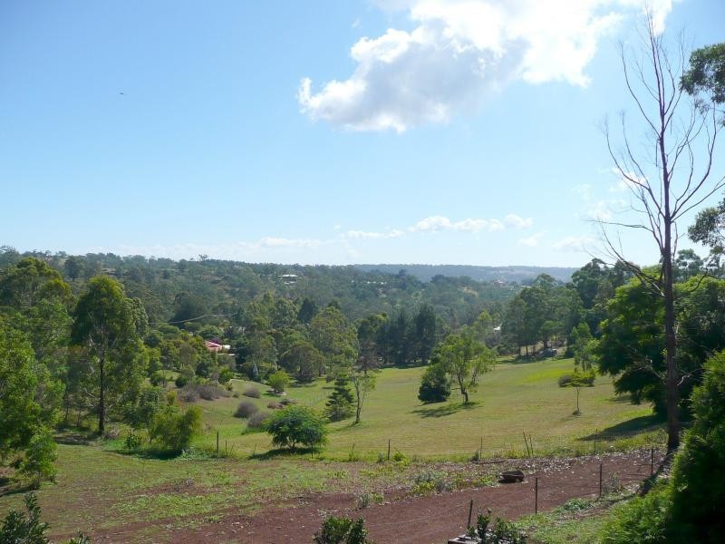 16 MURPHYS CREEK ROAD, Blue Mountain Heights QLD 4350