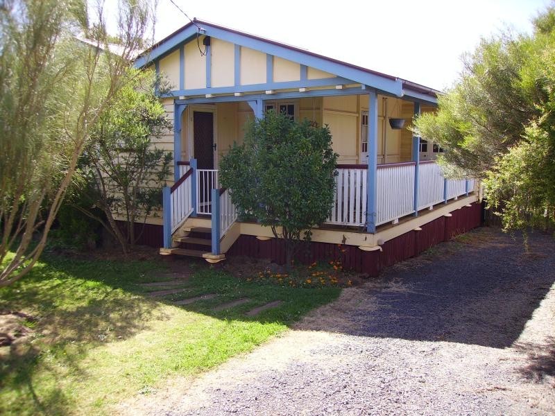 15A DALMENY STREET, Wilsonton QLD 4350
