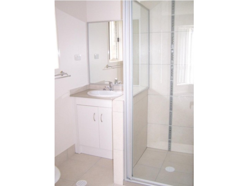 4 Moorina Drive, Glenvale QLD 4350