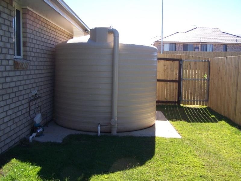 4 Moorina Drive, Glenvale QLD 4350