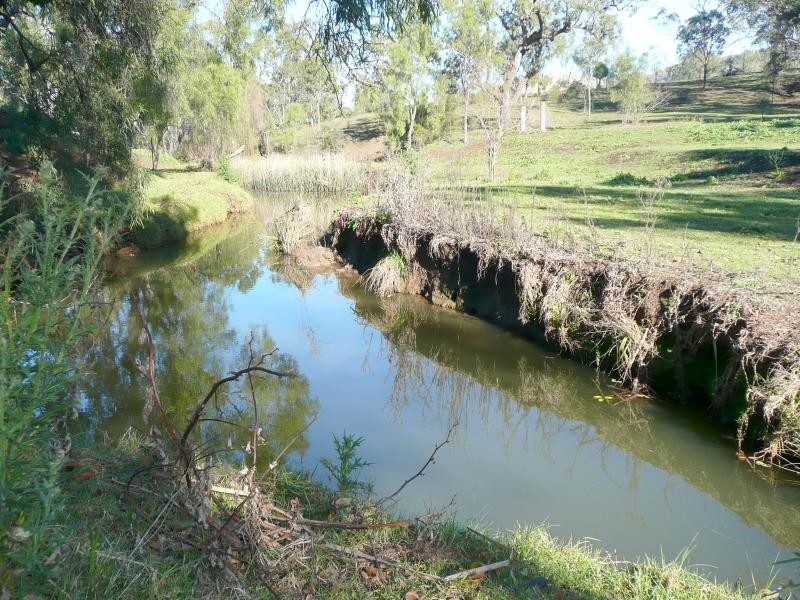 706 Boundary Street, Glenvale QLD 4350