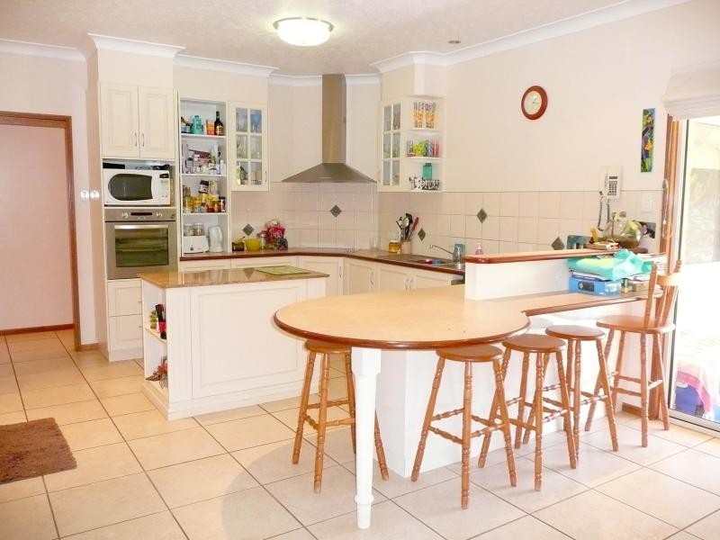 706 Boundary Street, Glenvale QLD 4350