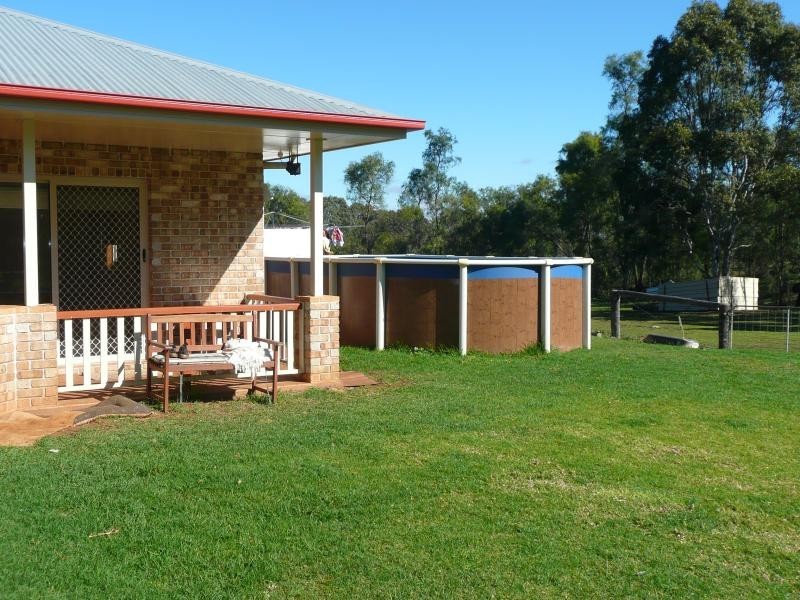 706 Boundary Street, Glenvale QLD 4350