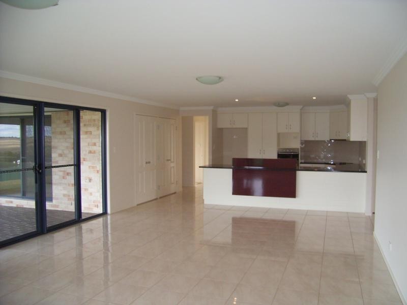 12 WILLOWVIEW COURT, Kingsthorpe QLD 4400