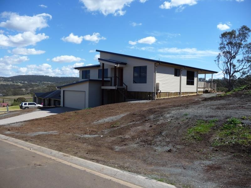 18 BEAULY DRIVE, HODGESONVALE, Toowoomba QLD 4350