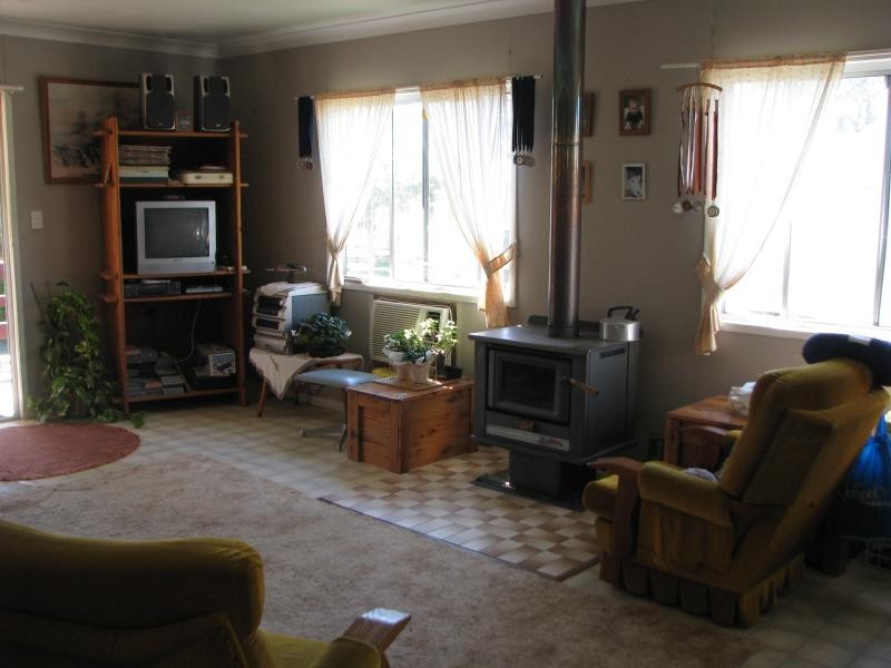 16 Tobacco Road, Inglewood QLD 4387