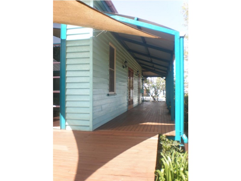 15 Pitt Street, East Toowoomba QLD 4350