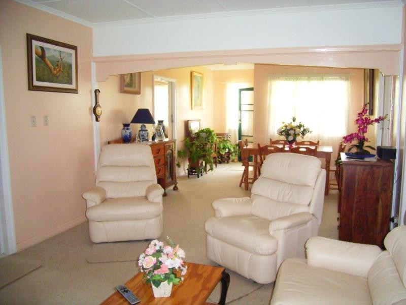 147 Macotta St, Goombungee QLD 4354
