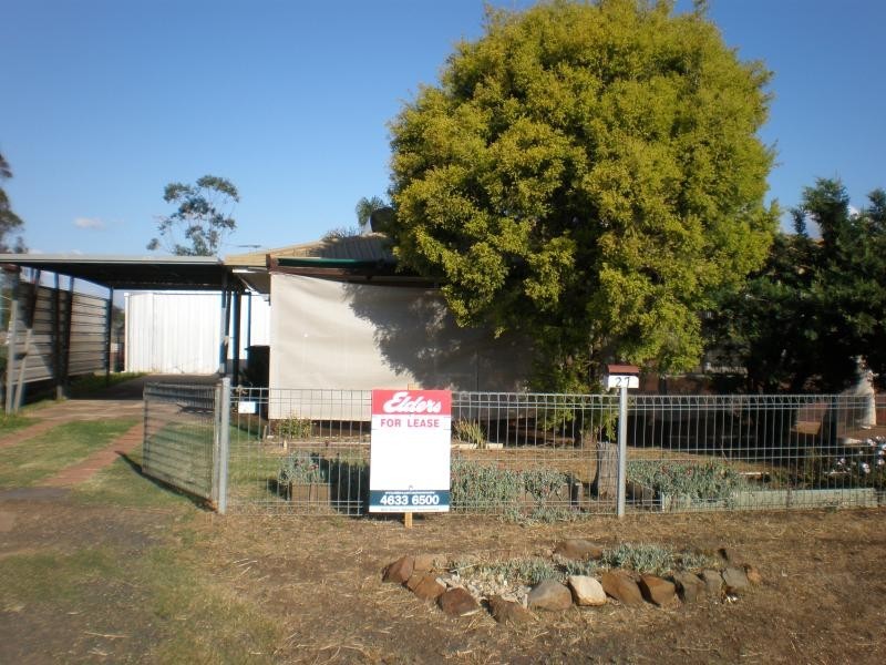 27 YORK STREET, Oakey QLD 4401