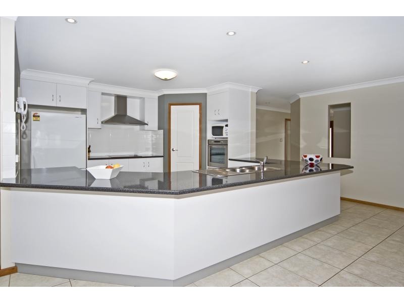 538 HUME STREET, Middle Ridge QLD 4350