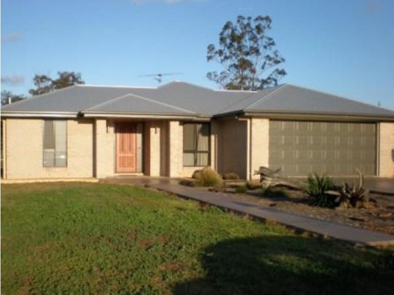 6 Lewis Street, Meringandan QLD 4352