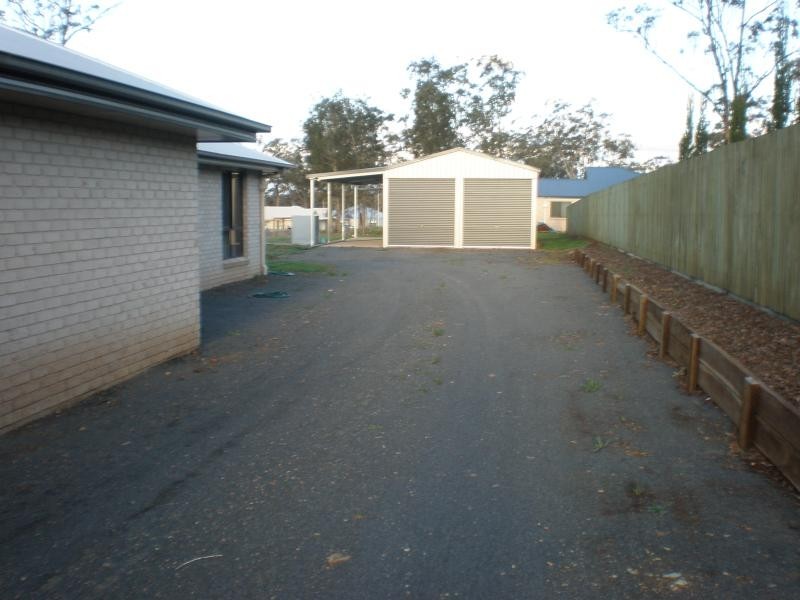 6 Lewis Street, Meringandan QLD 4352