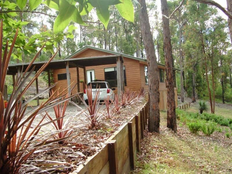 7 Pinnell Road, Crows Nest QLD 4355