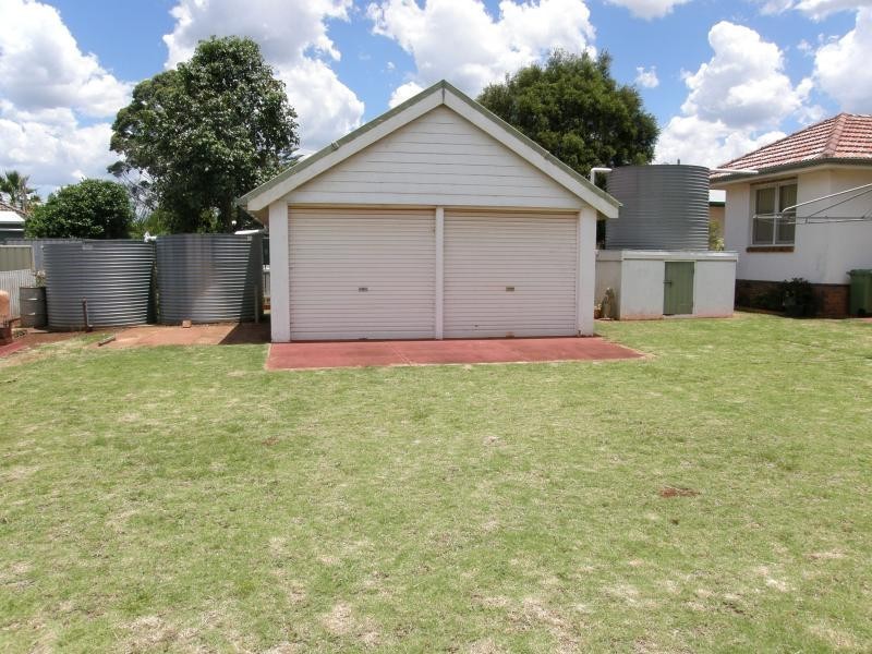 44 Drayton Road, Harristown QLD 4350