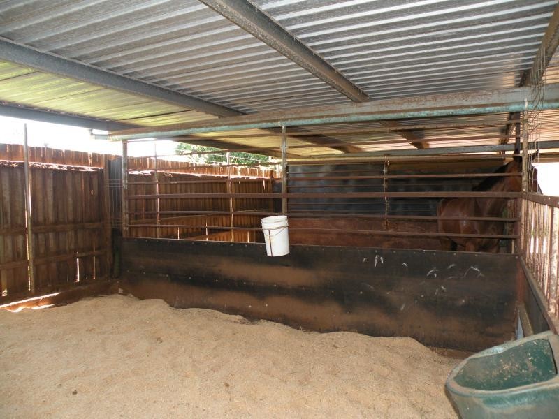32 ROB STREET, Newtown QLD 4350