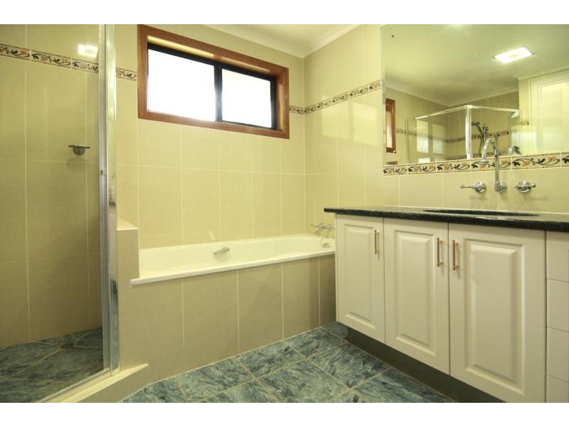 11 Culliford Drive, Toowoomba QLD 4350