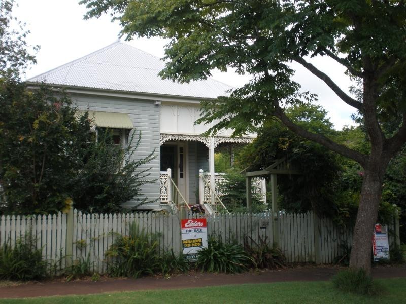 22 Godfrey Street, East Toowoomba QLD 4350
