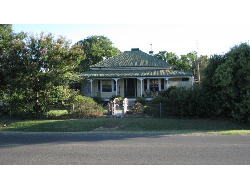 29 South Street, Allora QLD 4362