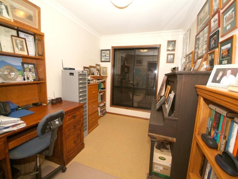 36 Fadden Crescent, Toowoomba QLD 4350