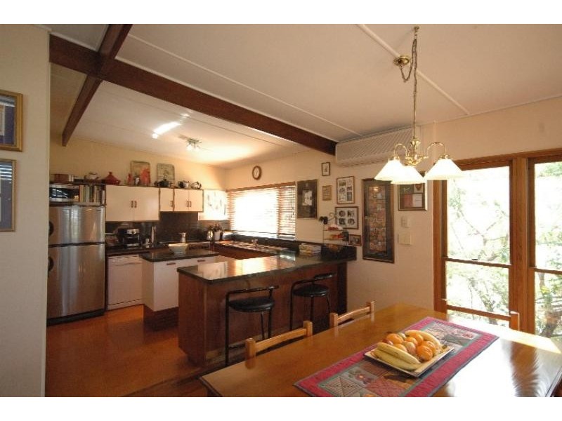 5 Robertson Crescent, Toowoomba QLD 4350
