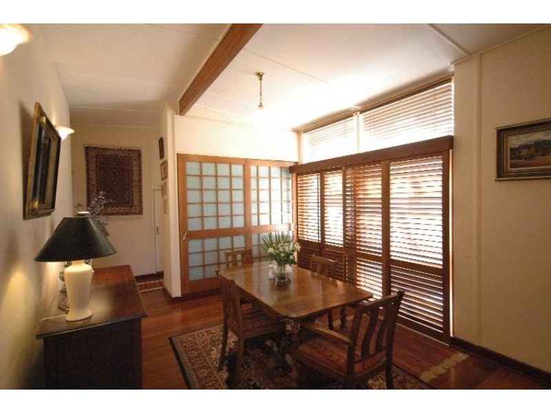 5 Robertson Crescent, Toowoomba QLD 4350