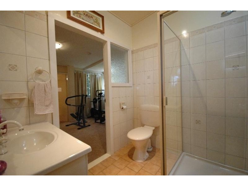 5 Robertson Crescent, Toowoomba QLD 4350
