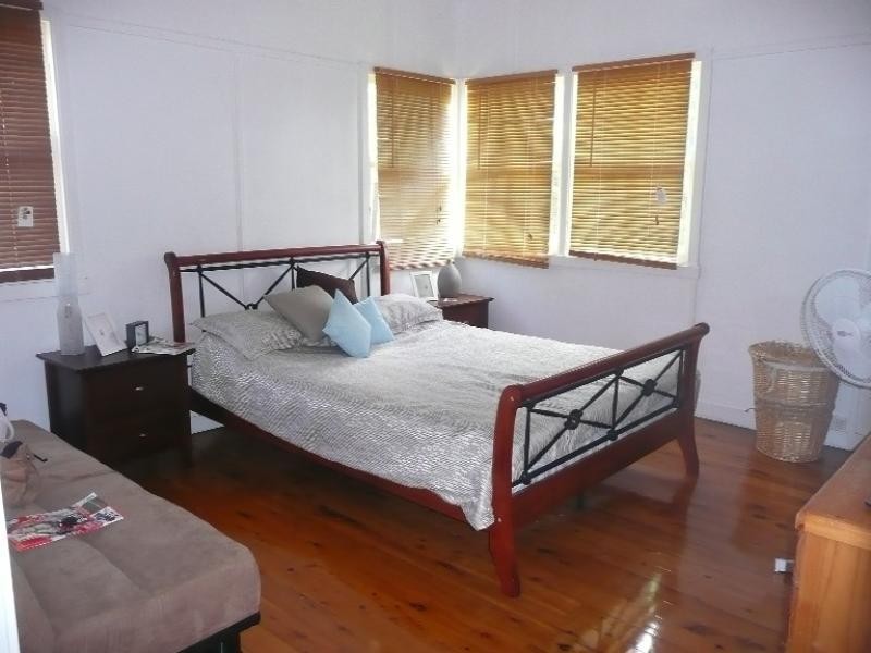 8 Sheehan Street, South Toowoomba QLD 4350