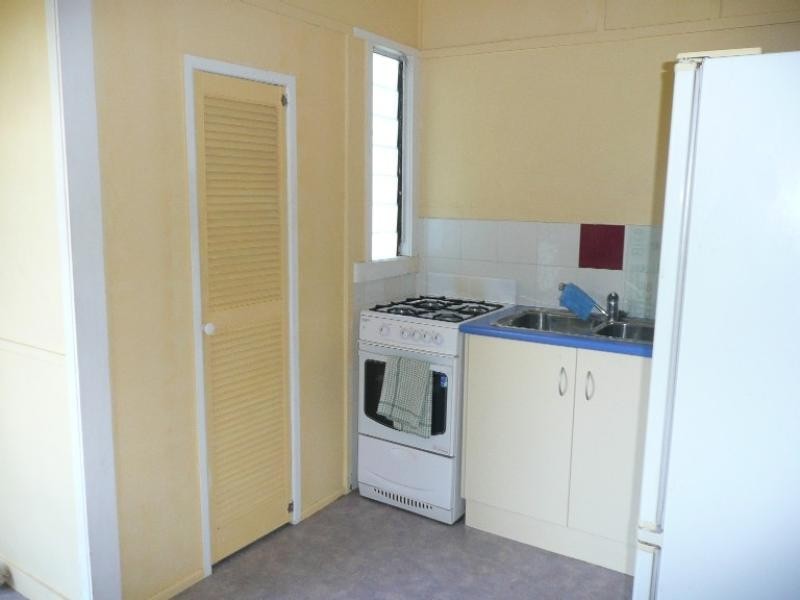 8 Sheehan Street, South Toowoomba QLD 4350