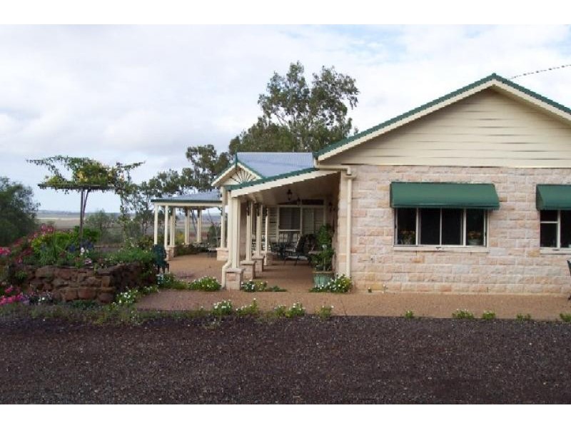 145 Henningsen Road, Toowoomba QLD 4350