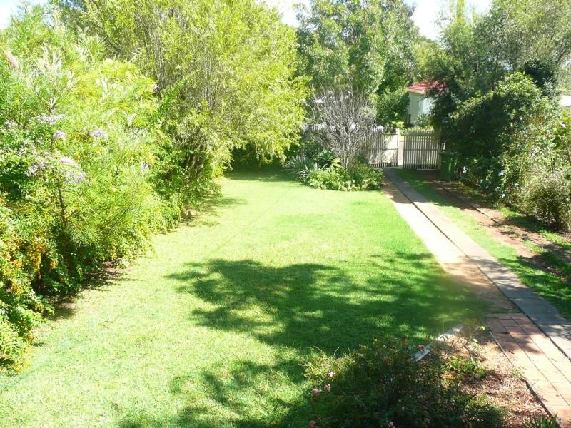 10 Haig Street, South Toowoomba QLD 4350