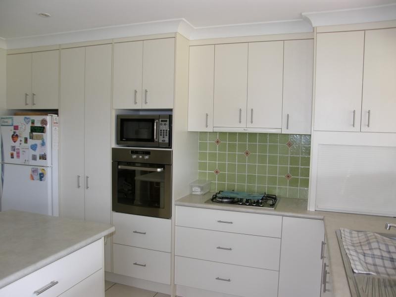 7233 New England Highway, Crows Nest QLD 4355