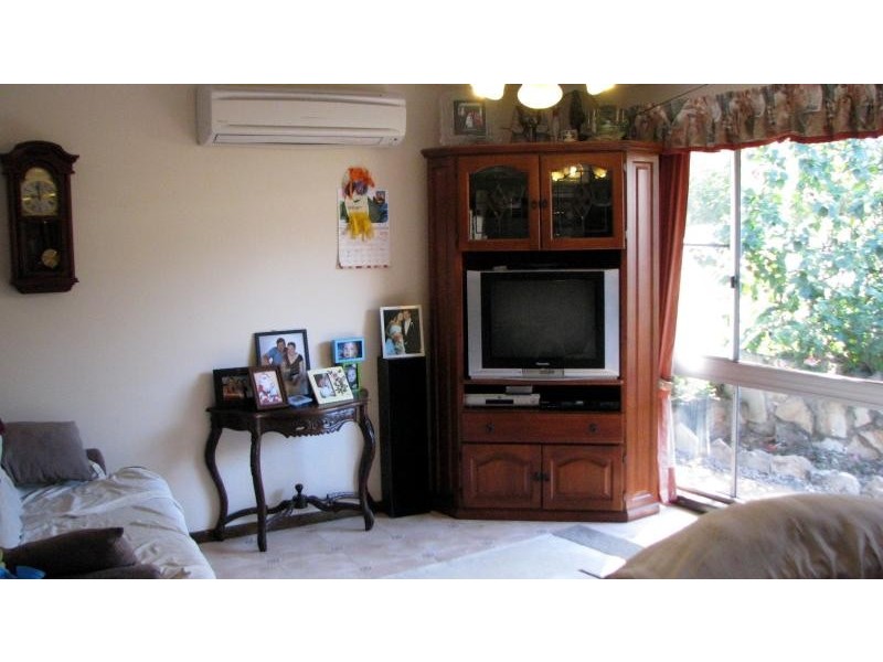 16 Airforce Road, Helidon QLD 4344