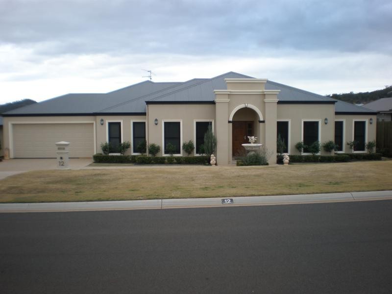 12 TENNYSON COURT, Toowoomba QLD 4350