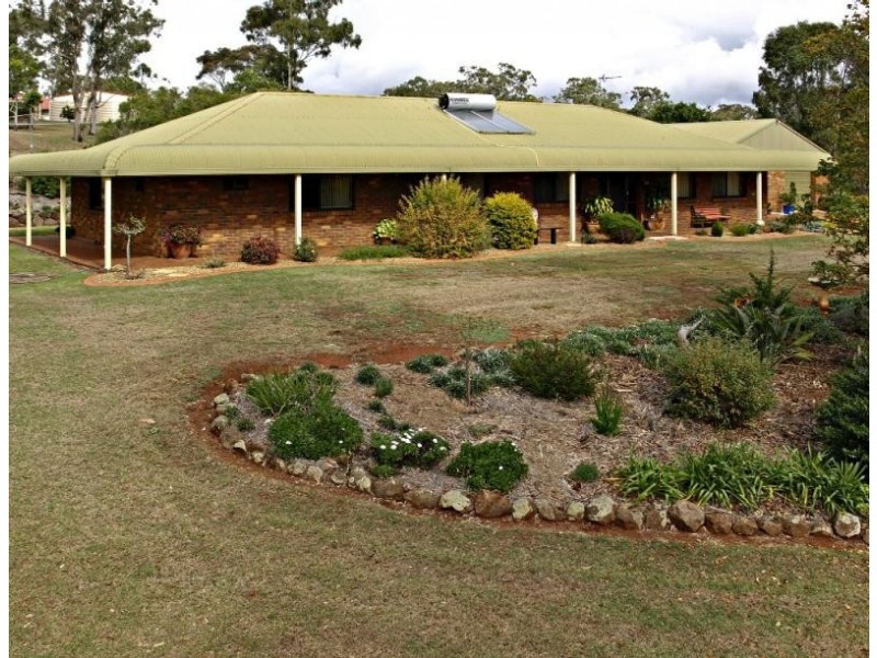 38 Panorama Drive, Glenvale QLD 4350