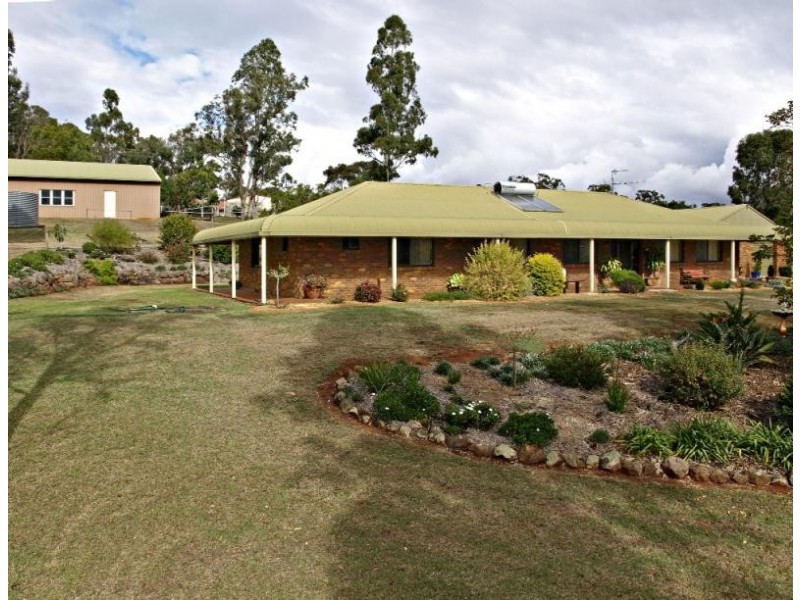 38 Panorama Drive, Glenvale QLD 4350