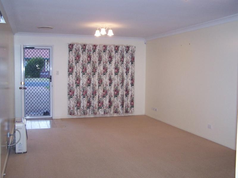 Unit 2/8 CARMEN STREET,, Toowoomba QLD 4350