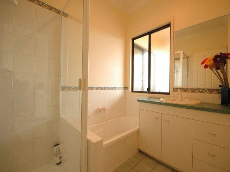 90 Devon Park Road, Oakey QLD 4401