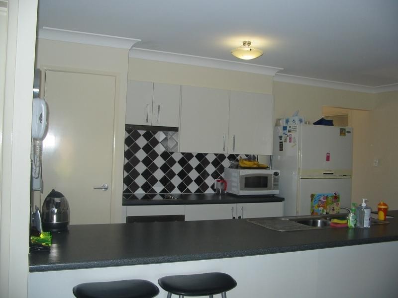 10 Frizzell Street, Southbrook QLD 4363