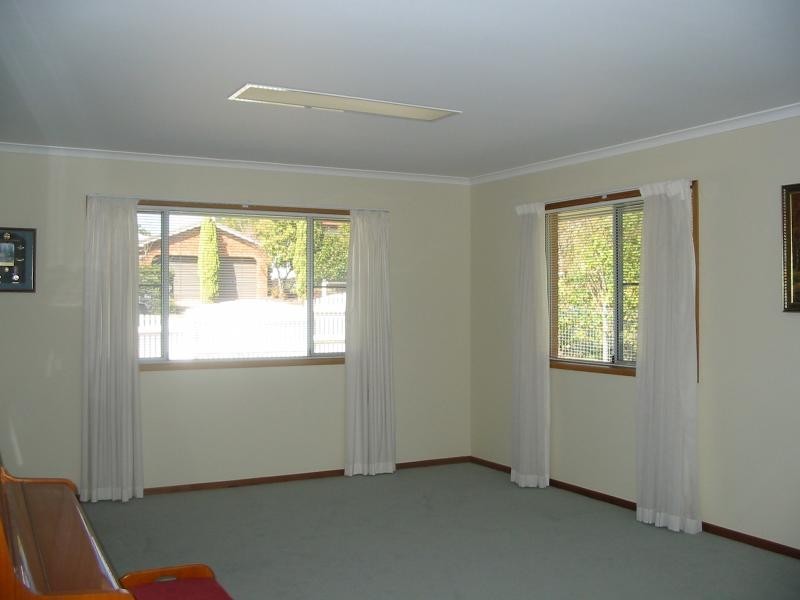 2 Dunmore Street, Toowoomba QLD 4350
