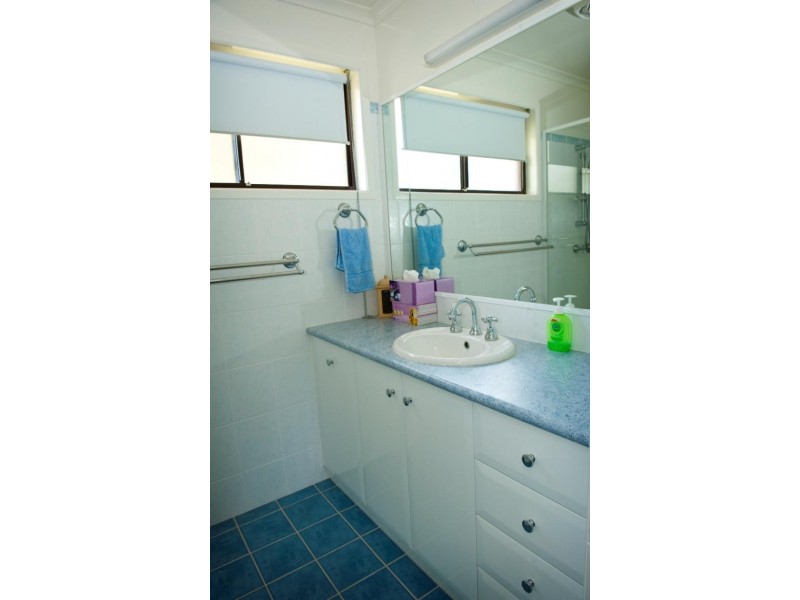 33 Wirraglen Road, Highfields QLD 4352