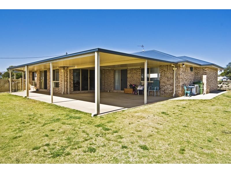 14 Darcy Street, WYREEMA, Toowoomba QLD 4350