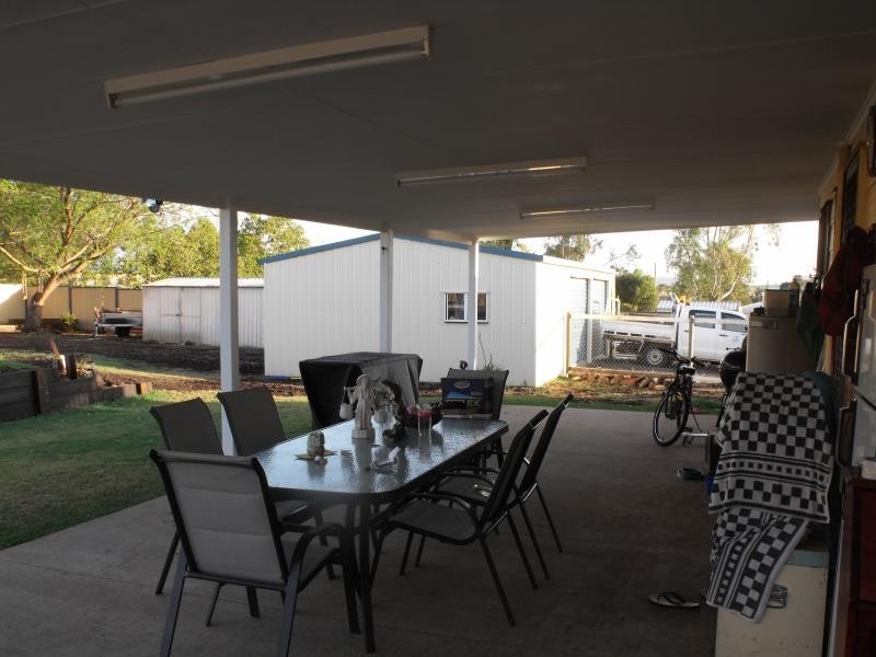 32 King Street, Kingsthorpe QLD 4400