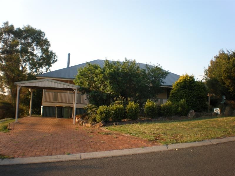 27 Granada Drive, Highfields QLD 4352