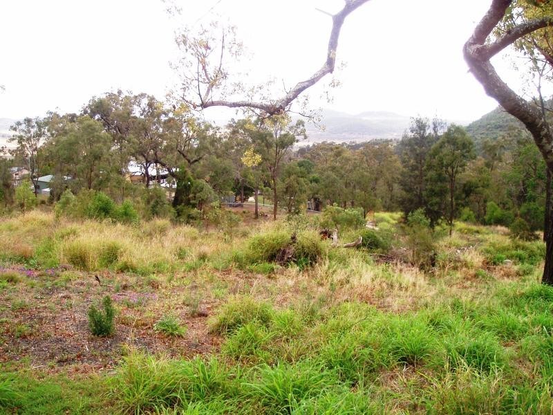 10 Phalaris Court, Meringandan QLD 4352