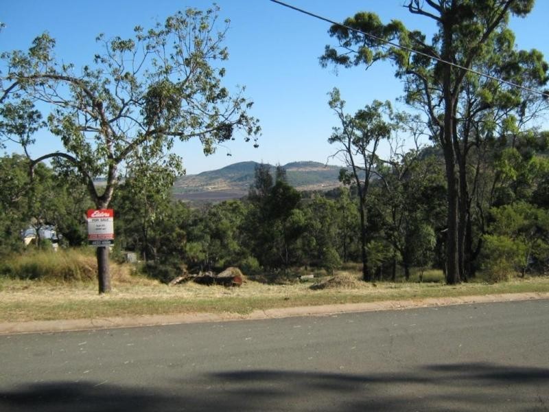 10 Phalaris Court, Meringandan QLD 4352