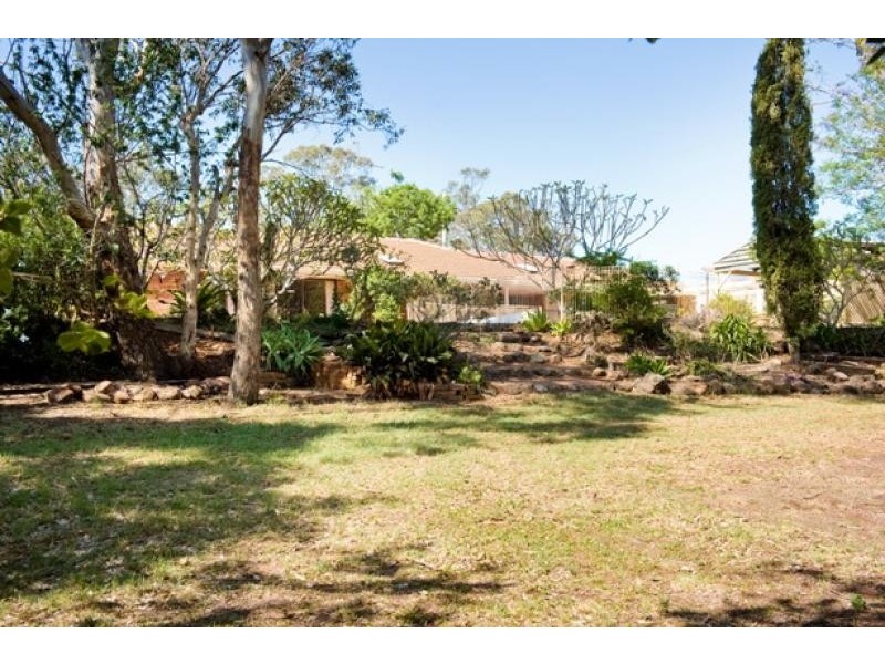 8 Dippel Street, Middle Ridge QLD 4350